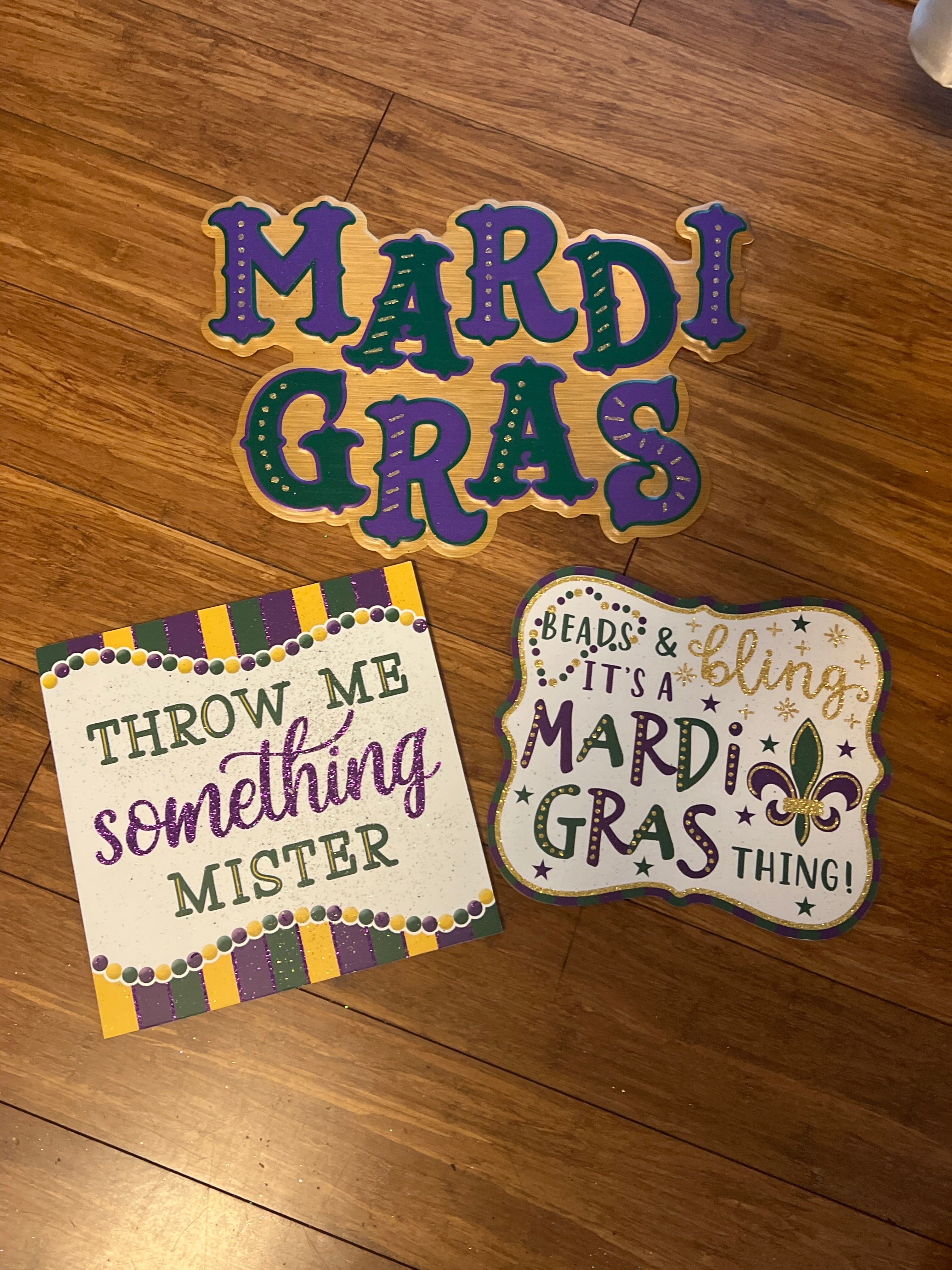 Set of 3 Mardi Gras signs perfect for wreaths