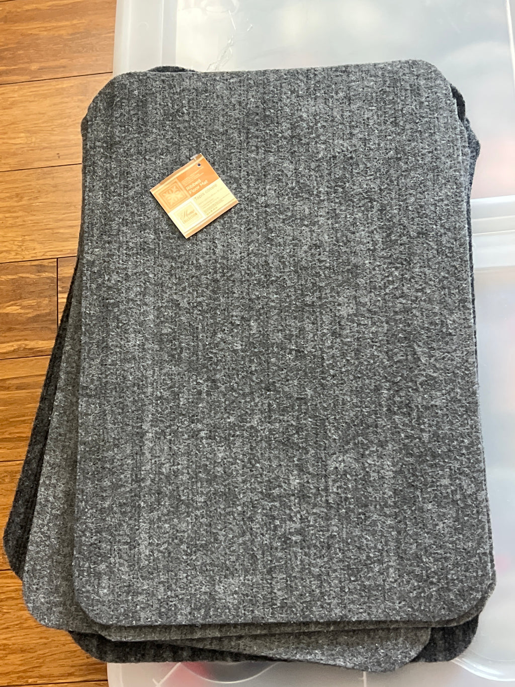 Non-skid ribbed mats - PERFECT for shelving